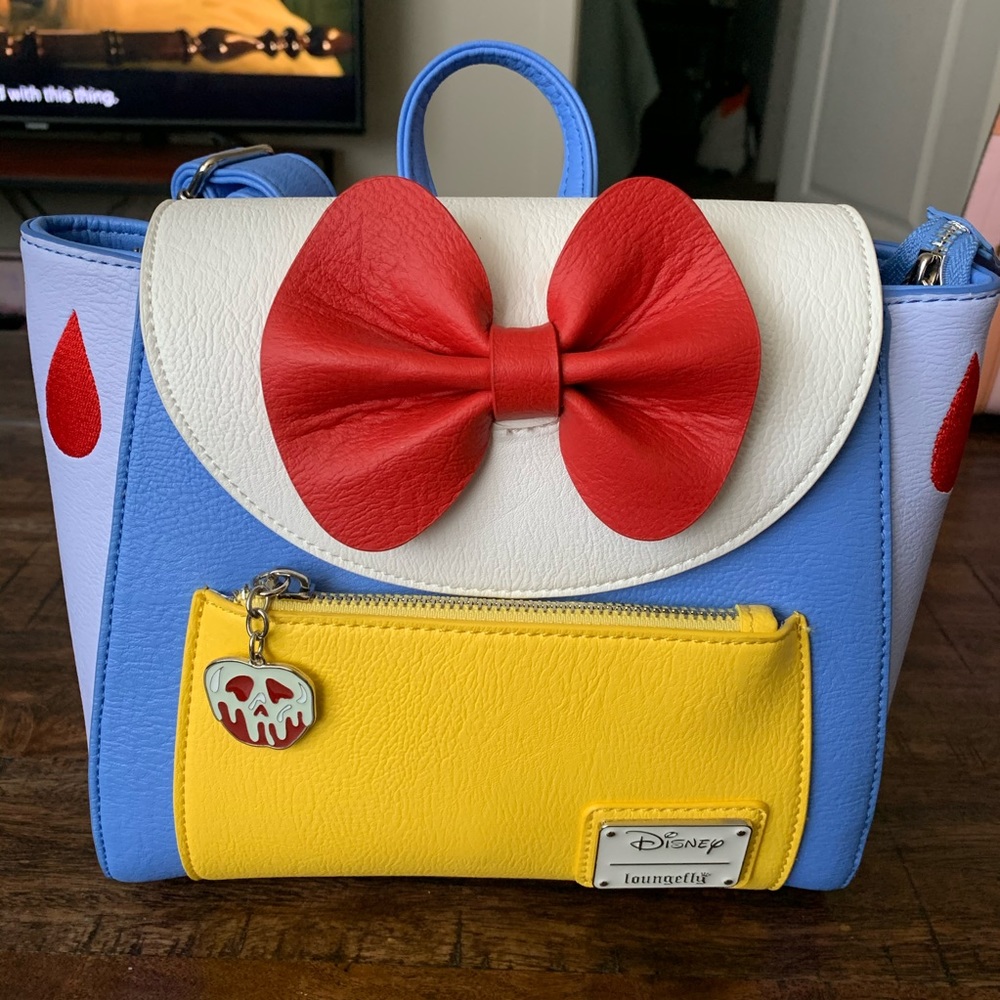 LOUNGEFLY SNOW WHITE MINI BACKPACK
